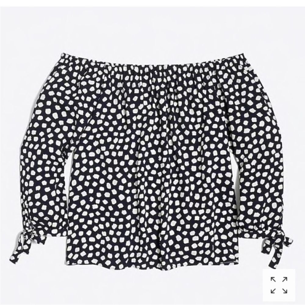 ✨ HP✨J. Crew Factory women's Black/White Spotted Print Off Shoulder Top✨